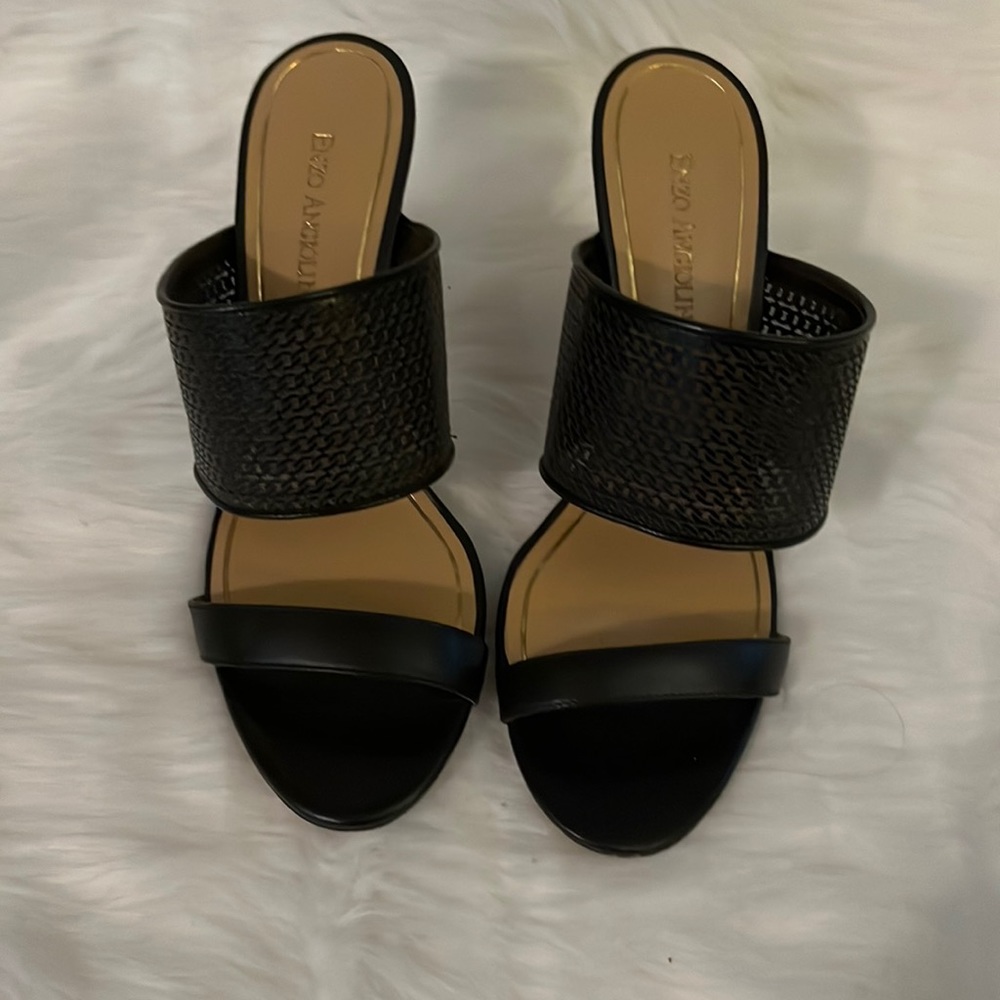 Black Enzo Angiolini sandals